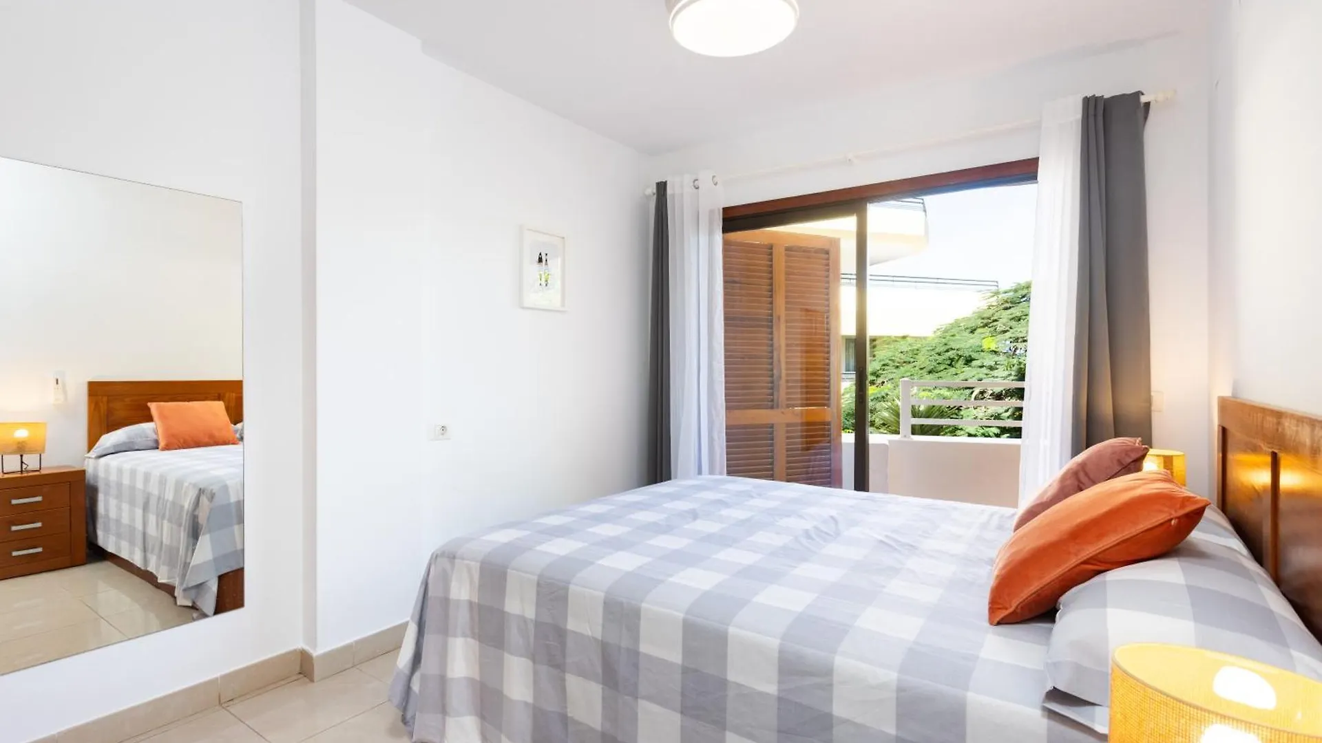 דירה Home2Book Serene Apt & Pool, Costa Adeje Escape