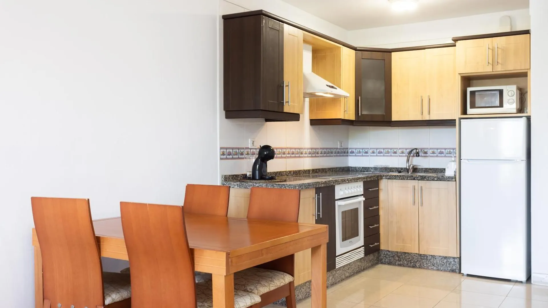 Home2Book Serene Apt & Pool, Costa Adeje Escape 0*, Costa Adeje (Tenerife)